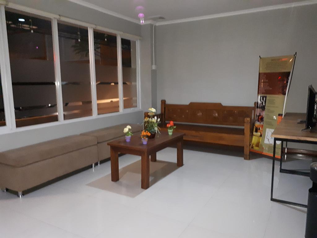 Melody Guest House Cilegon Exterior foto